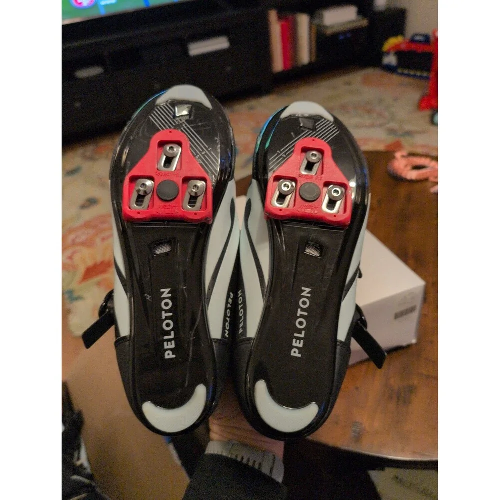 EUC Peloton cycling shoes with look delta cleats and box EU 43 US men's 10 - Picture 6 of 7